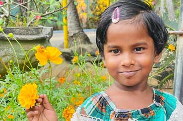 Shehani, ein sch&uuml;chternes vierj&auml;hriges M&auml;dchen, das seit Oktober 2025 bei uns lebt und langsam Vertrauen fasst.