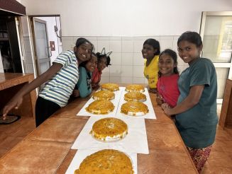 Acht Torten, viel Musik und noch mehr Lachen