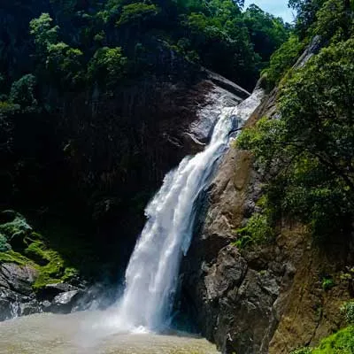 Die Magie der Wasserf&auml;lle von Sri Lanka. Eine Naturerfahrung wie keine andere