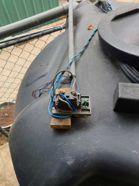 Schwimmschalter und Wassermixer