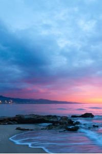 Bekannt für seine entspannte Atmosphäre und seine historische Bedeutung liegt dieser Strand in der Vorstadt von Colombo.