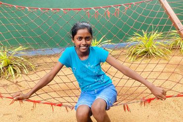 Akshara, neu im Angels Home seit dem 7. Oktober 2024. Mit ihrer lebensfrohen Art bereichert sie unser Heim und bringt frischen Wind in unsere Gemeinschaft.